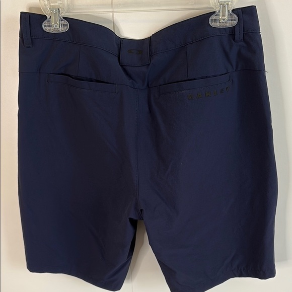 2 Men's Navy Blue Shorts. Oakley & Goodfellow - Picture 2 of 6